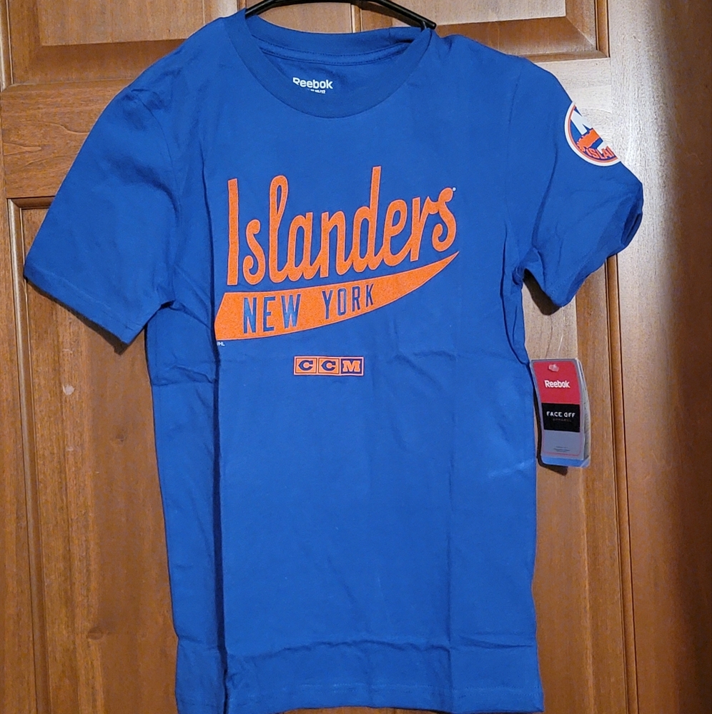 New York Islanders tshirt